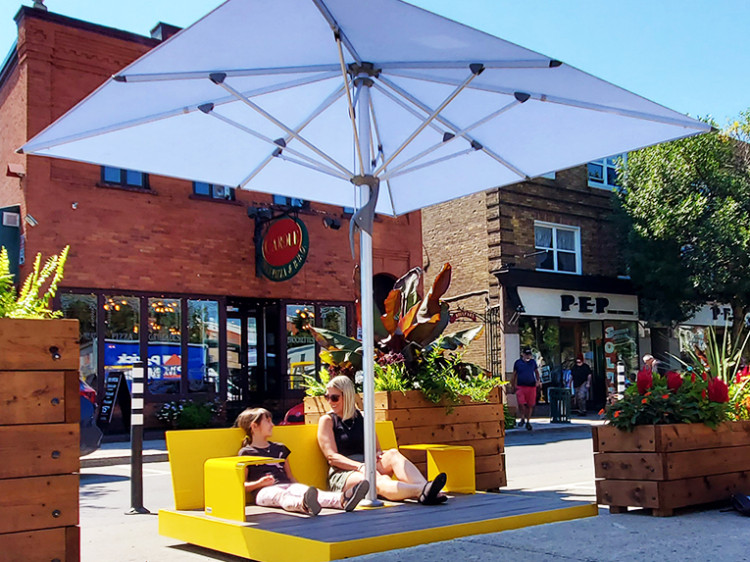 MOBILIER URBAIN_PLATEFORME_BANC_PARASOL