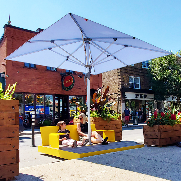 MOBILIER URBAIN_PLATEFORME_BANC_PARASOL