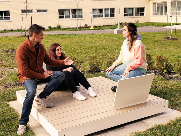 Mobilier urbain - chaise longue ludique 