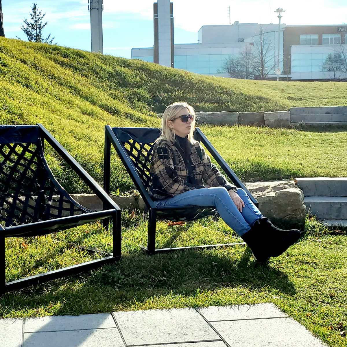 Chaise hamac urbaine ludique