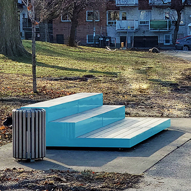 ESTRADE URBAINE - MOBILIER URBAIN - MOBILIER TERRAIN DE BASKET BALL