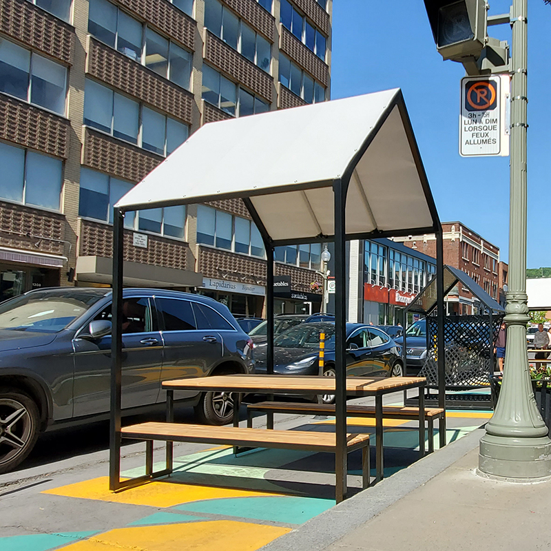 Mobilier urbain transitoire, mobilier piétonnisation des rues, table pique-nique éphémère, mobilier éphémère, place éphémère