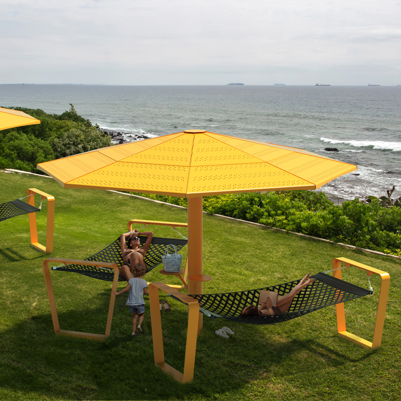 Parasol Métallique - Parasol 4 saisons - Mobilier urbain Montréal - abri solaire résistant