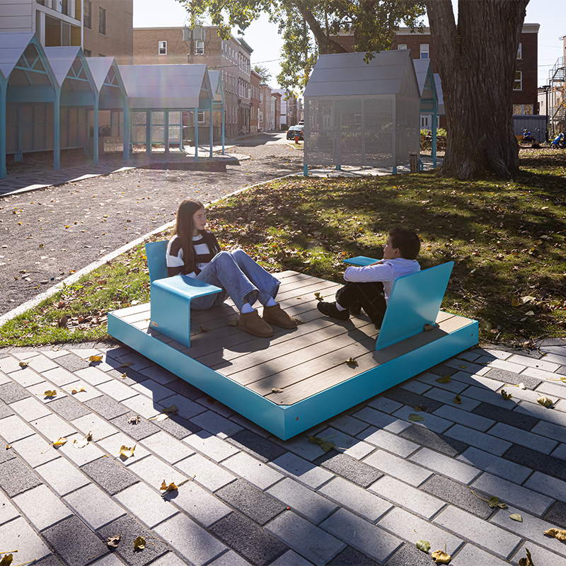 Parc Durocher Québec - Plaforme Placottoir ludique style chaise longue - mobilier urbain