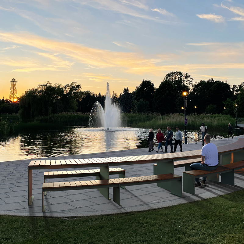 urban Picnic table, Public table, Curved Modular picnic table, universal access (ADA), Street furniture, urban furniture, Picnic table shelter, outdoor furniture, school outdoor furniture, touristic station outdoor furniture, commercial outdoor furniture, Park outdoor furniture, Rooftop terrace furniture, Commercial terrace furniture, Public square outdoor furniture, Touristic site outdoor furniture, Urban modular furniture, Public space furniture.