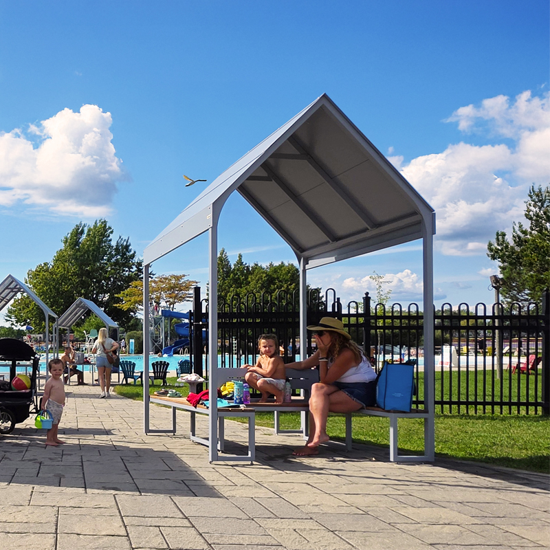 Banc modulaire urbain, accès universel (PMR), maisonnette, abri solaire, Abri de table de pique-nique, mobilier urbain, table à pique-nique, table publique, banc public, mobilier espace public, mobilier extérieur, mobilier d'espace collaboratif extérieur, mobilier espace commercial, mobilier de parc, mobilier scolaire, station touristique, mobilier terrasse commerciale, mobilier place publique, mobilier toit-terrasse extérieur, mobilier modulaire urbain
Urban modular bench, universal access (ADA), house, sunshade, solar shelter, Picnic table shelter, urban furniture, street furniture, site furnishings, public table, public bench, modular picnic table, public space furniture, public square outdoor furniture, outdoor furniture, outdoor collaborative space furniture, commercial furniture, park furniture, school outdoor furniture, touristic station, Touristic site outdoor furniture, commercial terrace furniture, rooftop terrace furniture, urban modular furniture