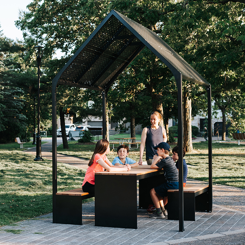 Table pique-nique modulaire, accès universel (PMR), maisonnette, abri solaire, Abri de table de pique-nique, mobilier urbain, table à pique-nique, table publique, banc public, mobilier espace public, mobilier extérieur, mobilier d'espace collaboratif extérieur, mobilier espace commercial, mobilier de parc, mobilier scolaire, station touristique, mobilier terrasse commerciale, mobilier place publique, mobilier toit-terrasse extérieur, mobilier modulaire urbain
Modular picnic table, universal access (ADA), house, sunshade, solar shelter, Picnic table shelter, urban furniture, street furniture, site furnishings, public table, public bench, modular picnic table, public space furniture, public square outdoor furniture, outdoor furniture, outdoor collaborative space furniture, commercial furniture, park furniture, school outdoor furniture, touristic station, Touristic site outdoor furniture, commercial terrace furniture, rooftop terrace furniture, urban modular furniture
